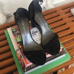 Stuart Weitzman Nearly Nude size 7